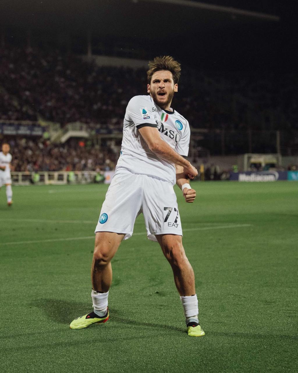 PSG : Khvicha Kvaratskhelia, profil parfait pour l’attaque de Luis Enrique ?