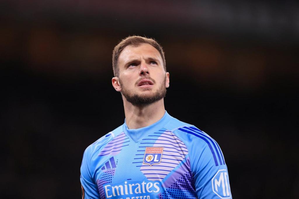 OL : Lucas Perri va rejoindre la Premier League